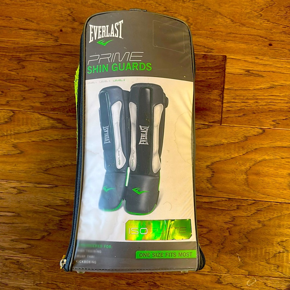 Everlast Prime adult Shin Guards (one size fits all)
